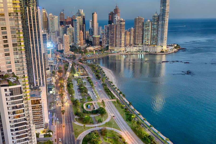 Panama: Vibrant Art Scene with a Market in Development